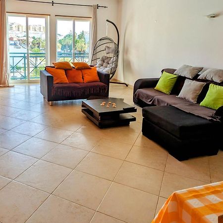 Two Bedroom Apartment - 110M2, Ac, Terrace, Wi-Fi Lagos Ngoại thất bức ảnh
