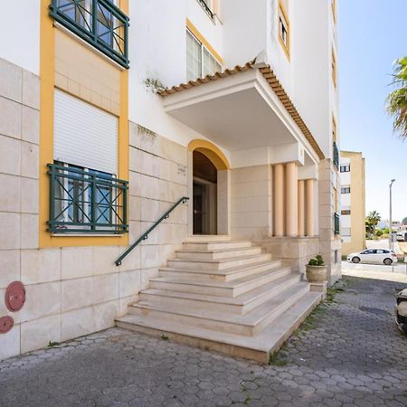 Two Bedroom Apartment - 110M2, Ac, Terrace, Wi-Fi Lagos Ngoại thất bức ảnh