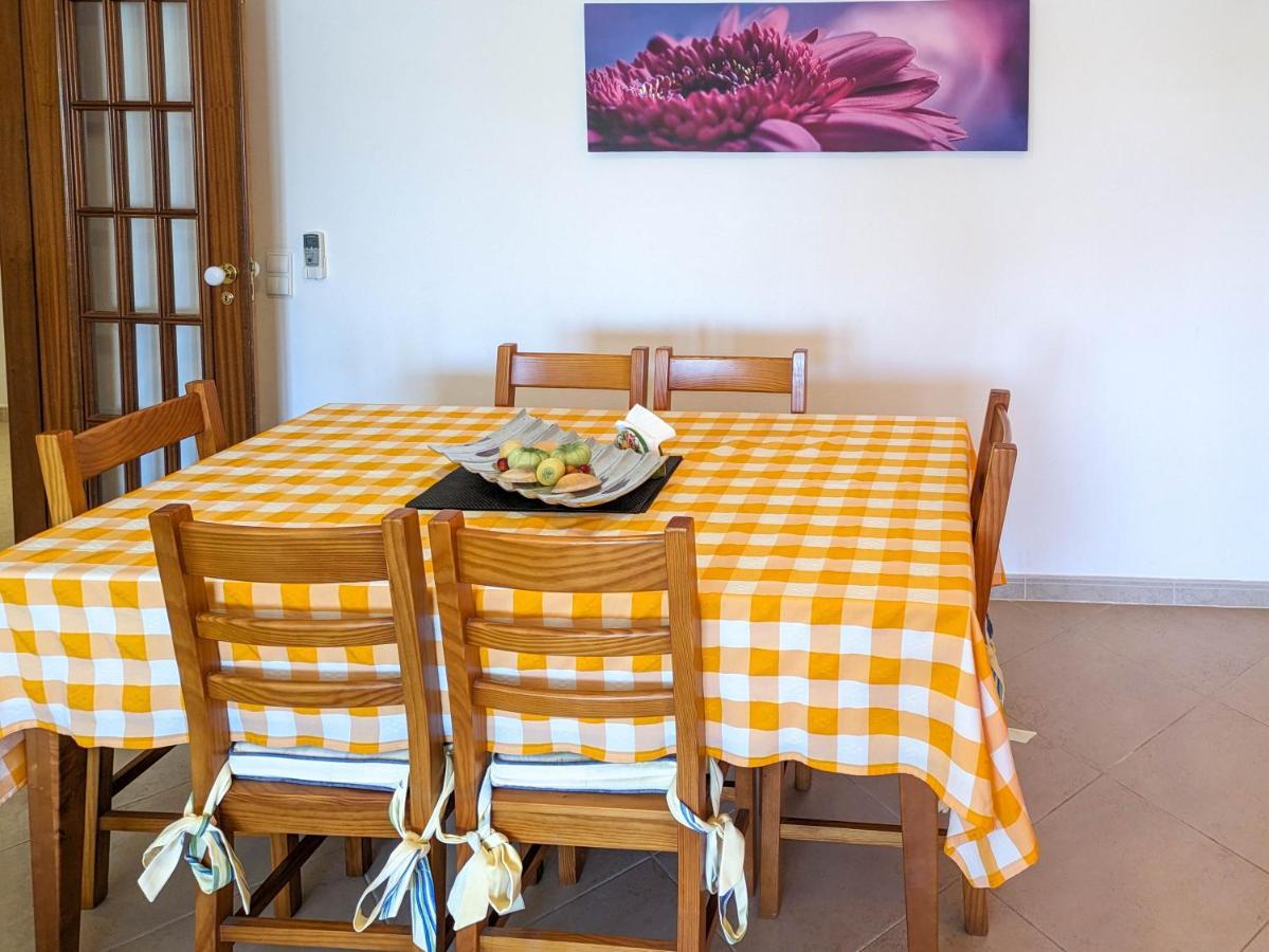 Two Bedroom Apartment - 110M2, Ac, Terrace, Wi-Fi Lagos Ngoại thất bức ảnh
