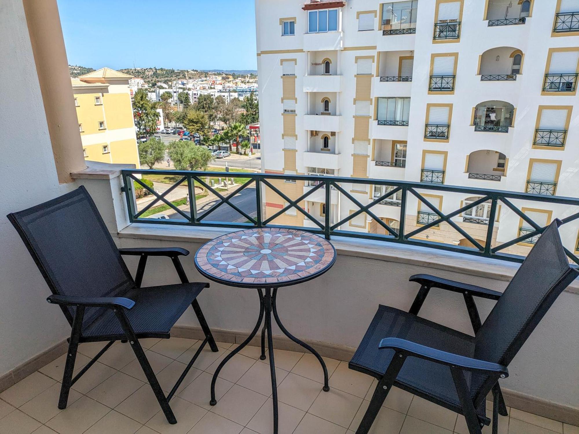 Two Bedroom Apartment - 110M2, Ac, Terrace, Wi-Fi Lagos Ngoại thất bức ảnh