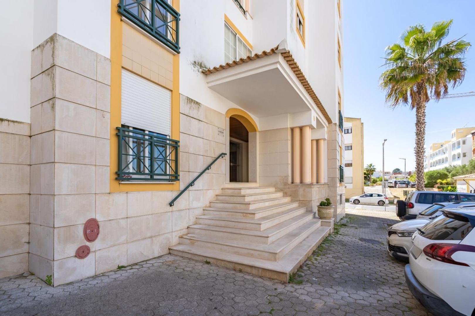 Two Bedroom Apartment - 110M2, Ac, Terrace, Wi-Fi Lagos Ngoại thất bức ảnh