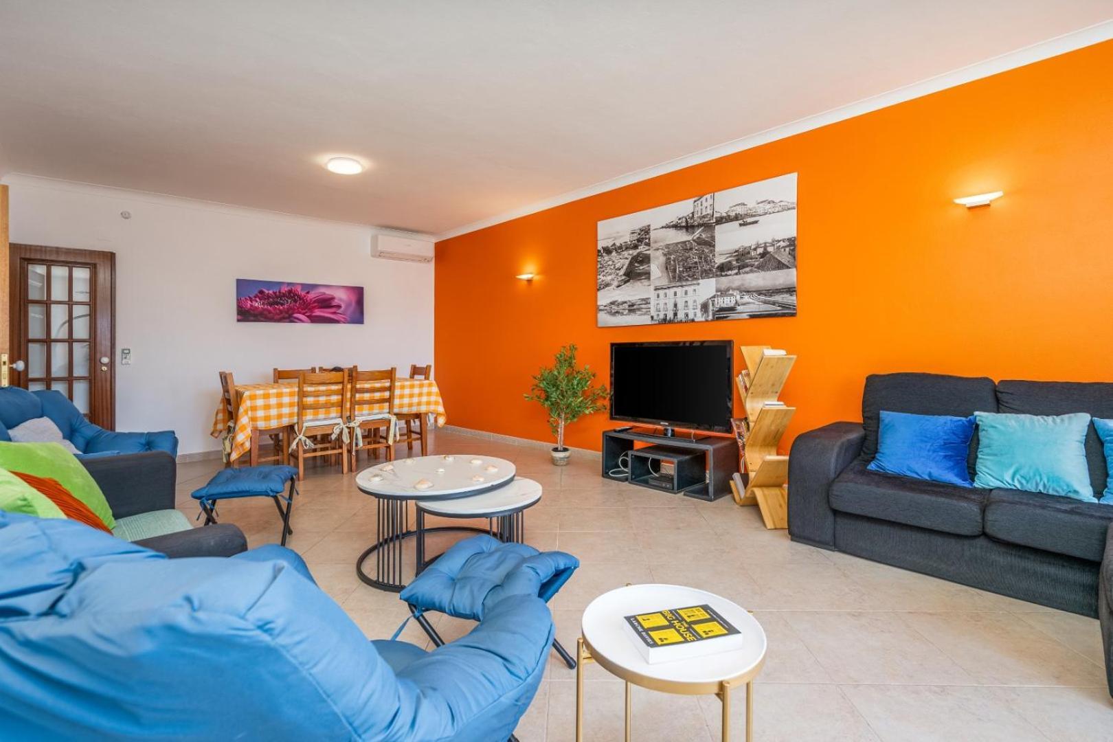 Two Bedroom Apartment - 110M2, Ac, Terrace, Wi-Fi Lagos Ngoại thất bức ảnh
